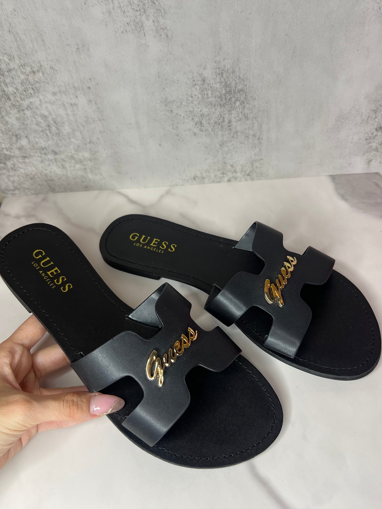 Guess sandalias