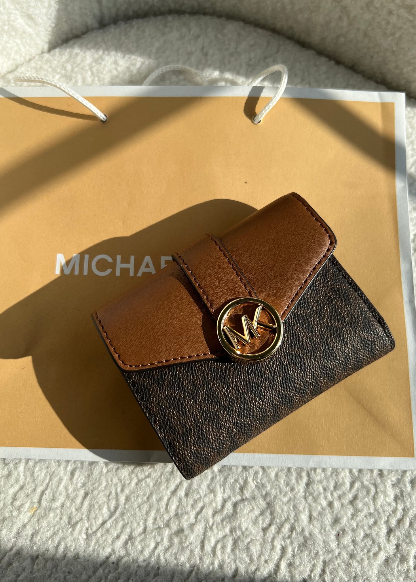 MK cartera